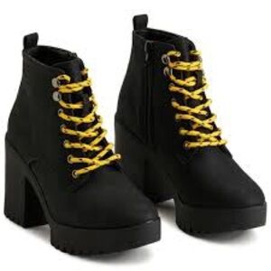 Women’s Seven7 Flatiron Black Vegan Leather Nubuck Combat Boots Size 10 US!